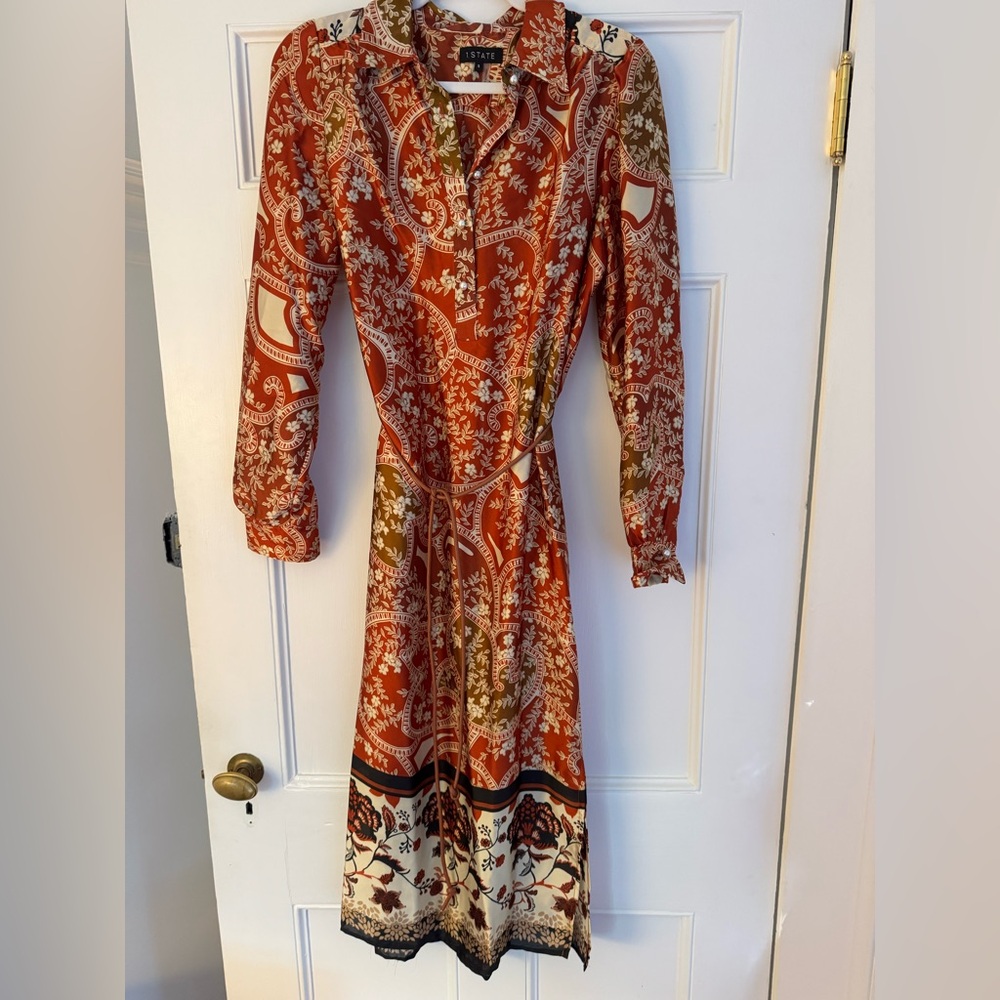 1. State silk midi dress. 
Excellent condition. 
Worn once.